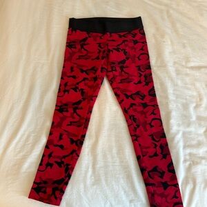 Red camo leggings